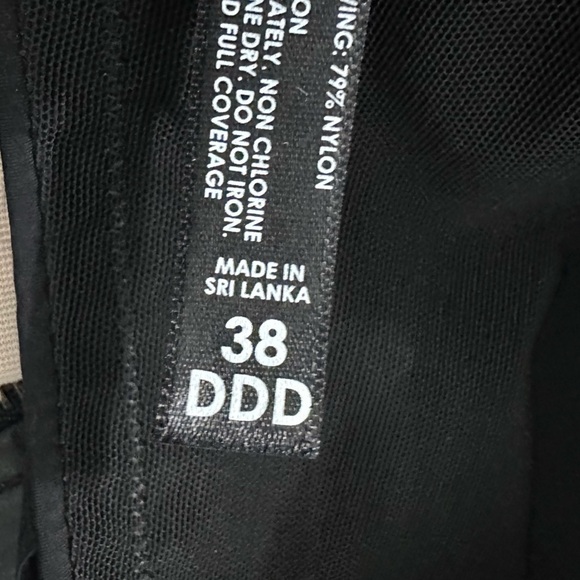 Torrid Curves Full Coverage Lightly Lined 360 Back Smoothing Bra - Picture 7 of 12